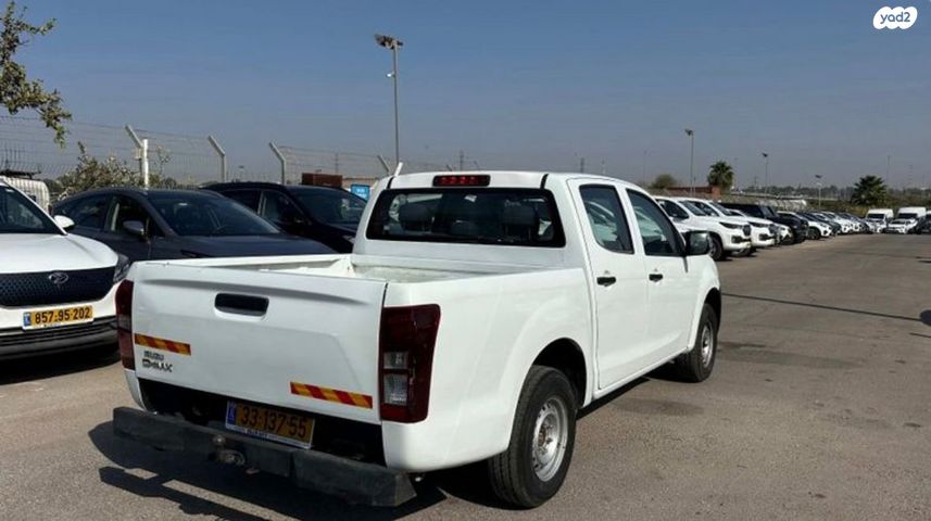 איסוזו די-מקס