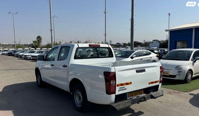 איסוזו די-מקס