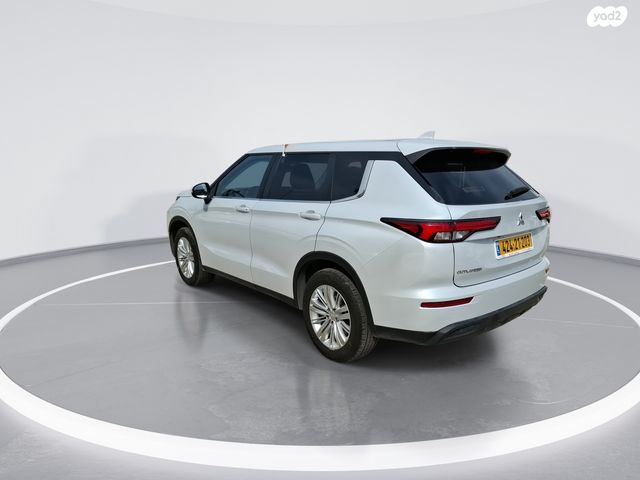 מיצובישי אאוטלנדר