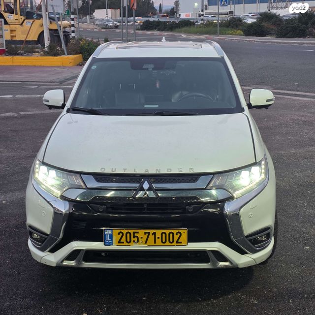 מודעת רכב מיצובישי אאוטלנדר