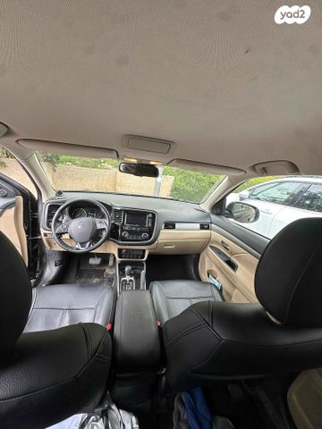 מיצובישי אאוטלנדר