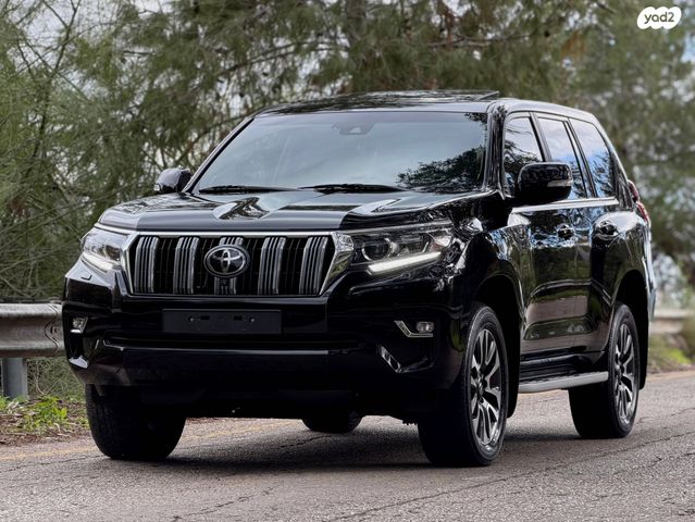 טויוטה לנד קרוזר