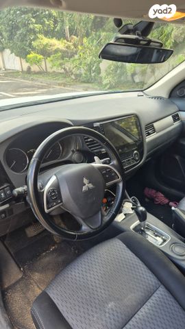 מיצובישי אאוטלנדר