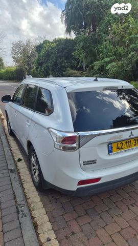 מיצובישי אאוטלנדר