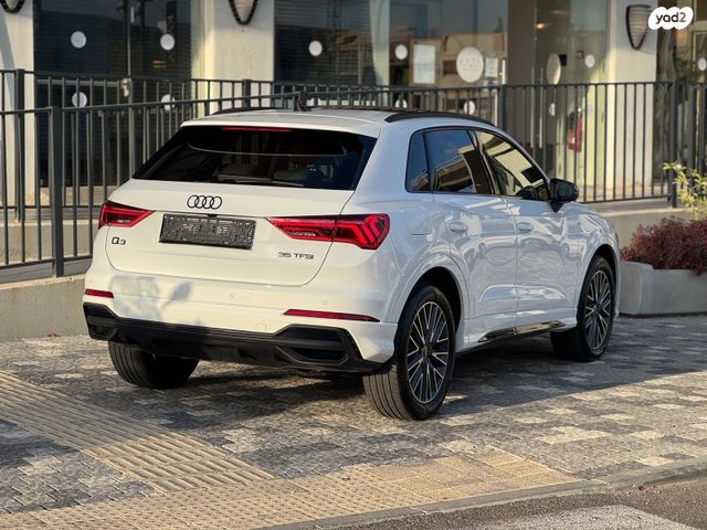 אאודי Q3