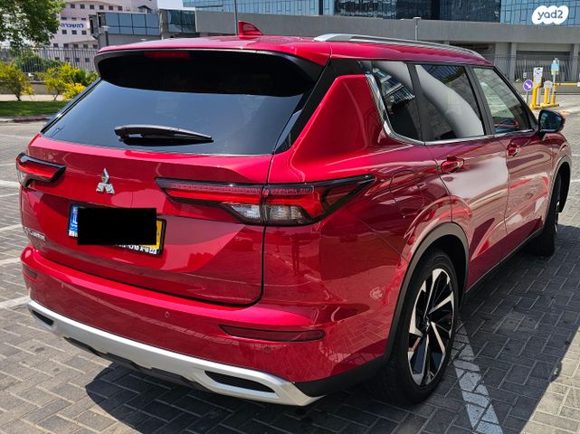 מיצובישי אאוטלנדר