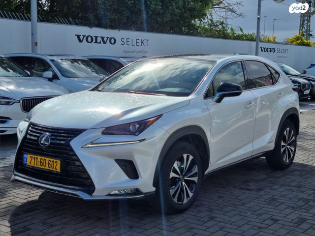 מודעת רכב לקסוס NX
