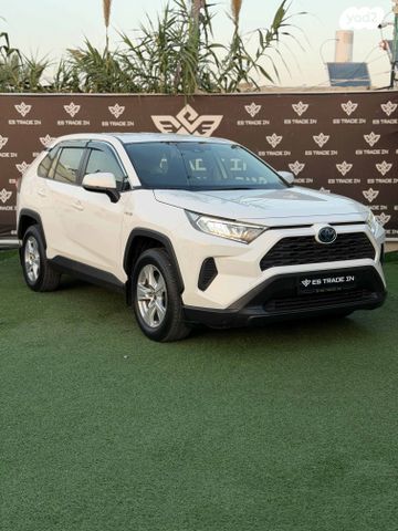 טויוטה RAV4