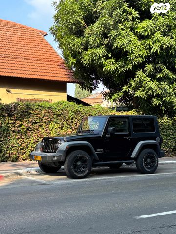 מודעת רכב ג'יפ רנגלר