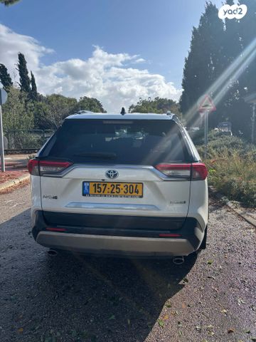 טויוטה RAV4