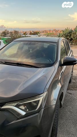 טויוטה RAV4