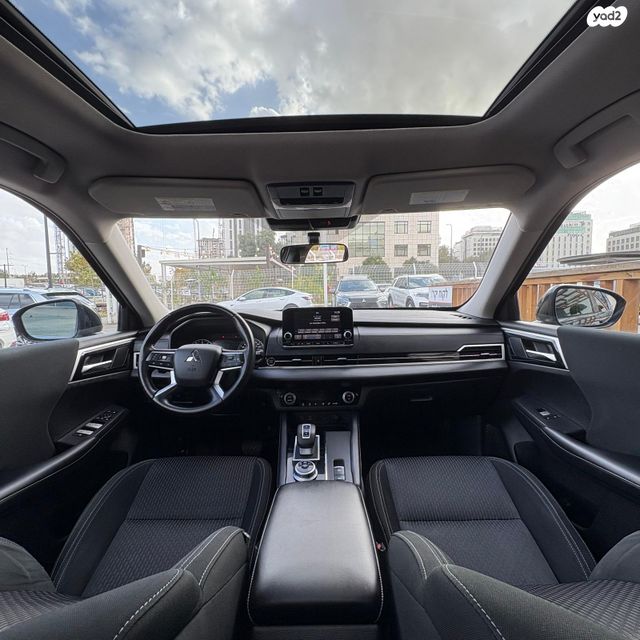 מיצובישי אאוטלנדר