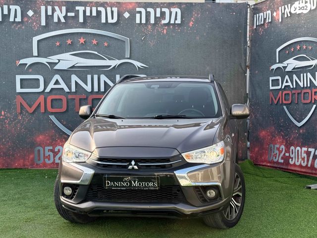 מודעת רכב מיצובישי ASX