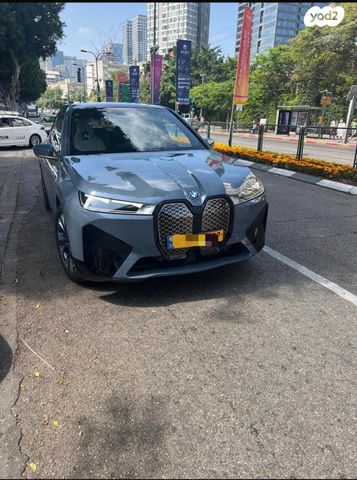 מודעת רכב ב מ וו iX