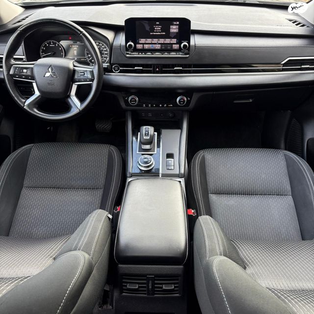 מיצובישי אאוטלנדר