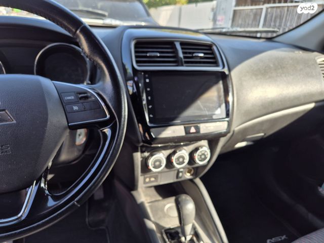 מיצובישי ASX