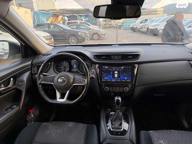 ניסאן אקס טרייל