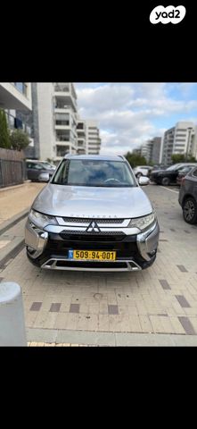 מיצובישי אאוטלנדר