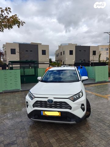 טויוטה RAV4