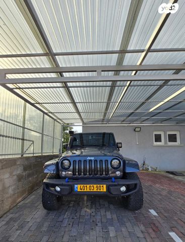 מודעת רכב ג'יפ רנגלר