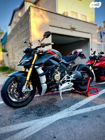 דוקאטי סטריטפייטר V4s