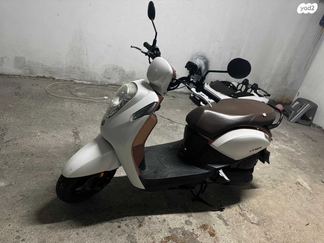 מודעת רכב סאן יאנג מיו 100