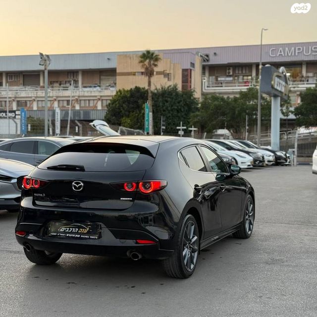 מאזדה 3