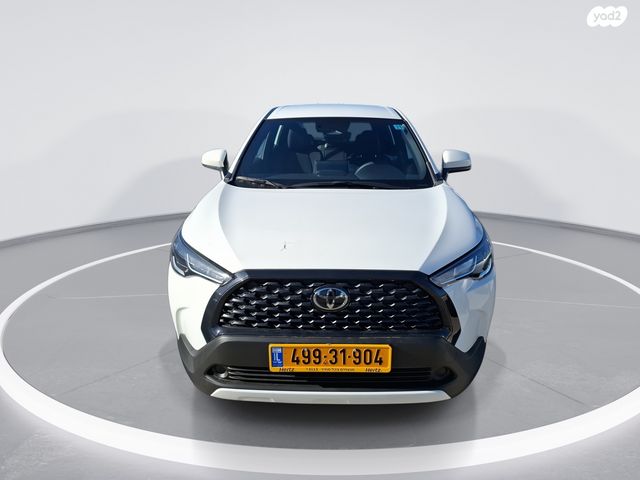 טויוטה קורולה קרוס