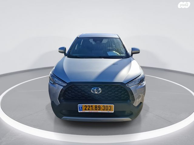 טויוטה קורולה קרוס