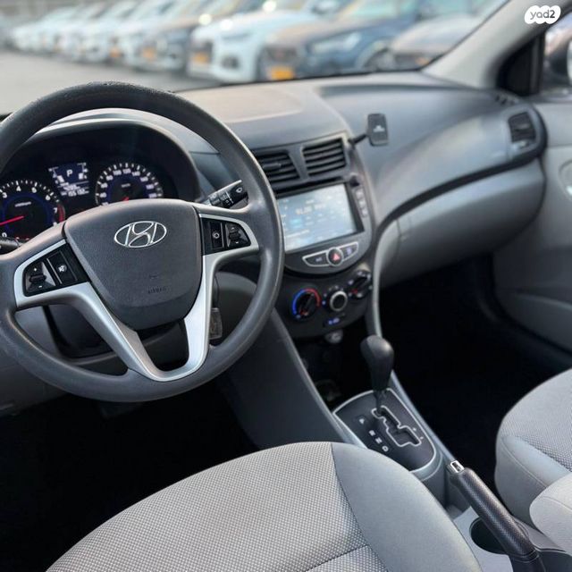 יונדאי אקסנט i25