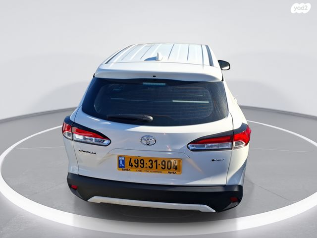 טויוטה קורולה קרוס