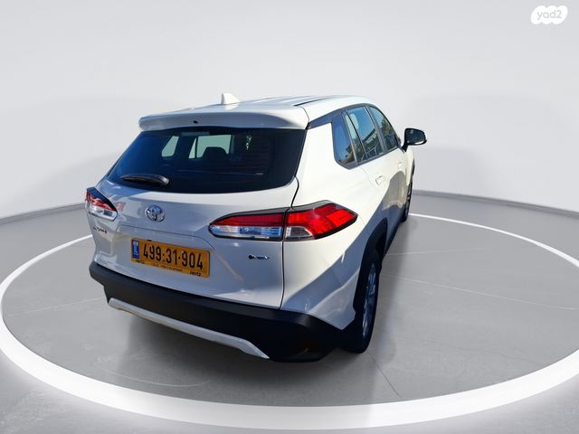 טויוטה קורולה קרוס