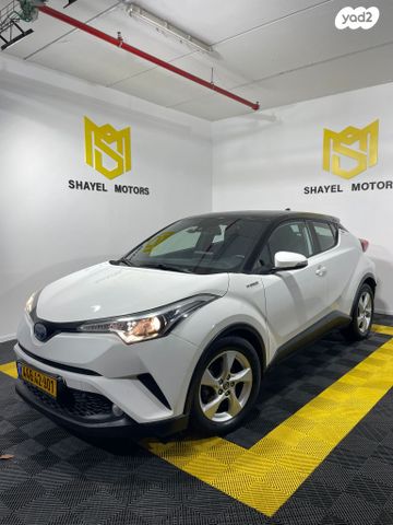 מודעת רכב טויוטה C-HR