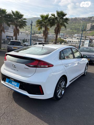 יונדאי איוניק