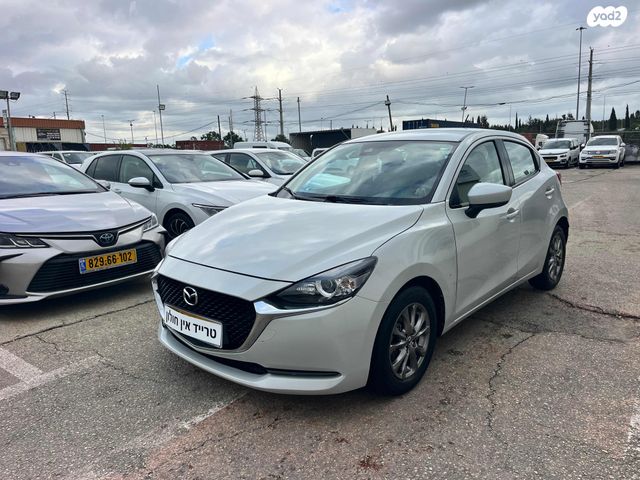 מודעת רכב מאזדה 2