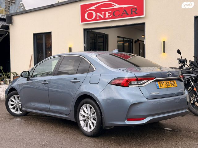 מודעת רכב טויוטה קורולה 1