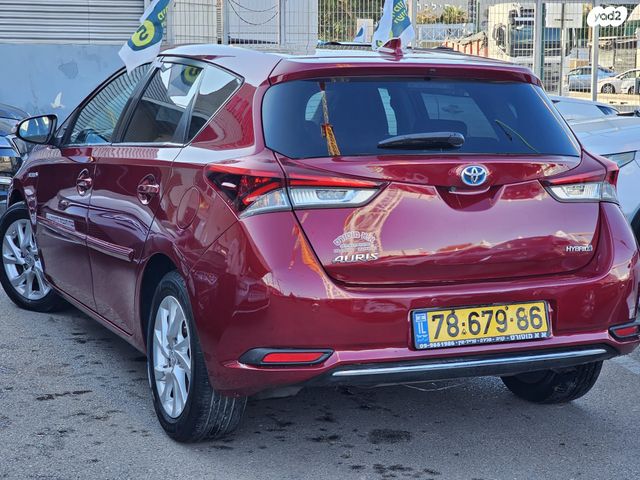 טויוטה אוריס