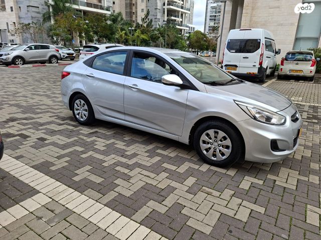 יונדאי אקסנט i25