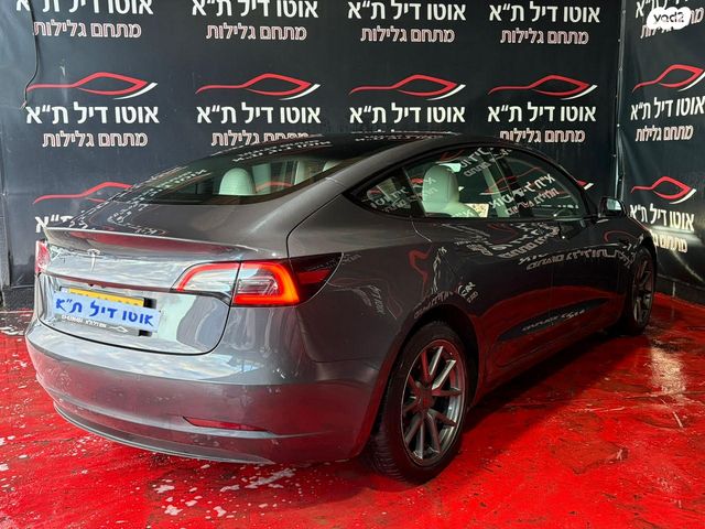 טסלה מודל 3