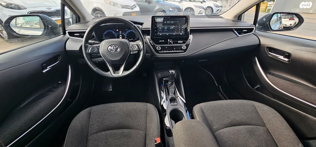 טויוטה קורולה