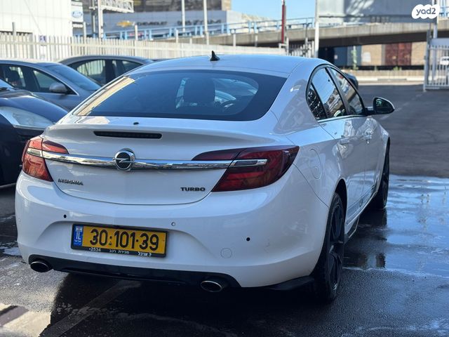 אופל אינסיגניה