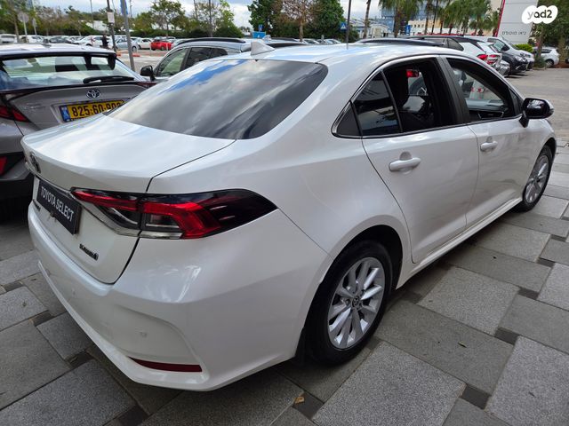 טויוטה קורולה