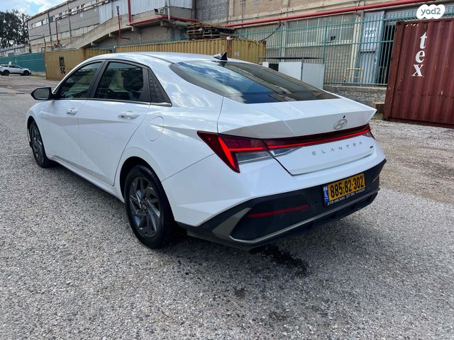 יונדאי אלנטרה