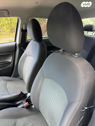 מיצובישי אטראז'