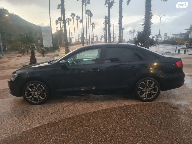 מודעת רכב פולקסווגן ג'טה  1