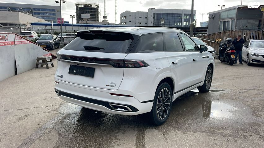 מודעת רכב ג'אקו J8 2