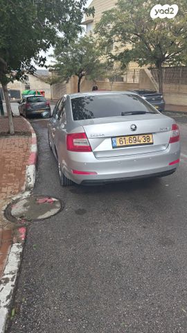 סקודה אוקטביה 