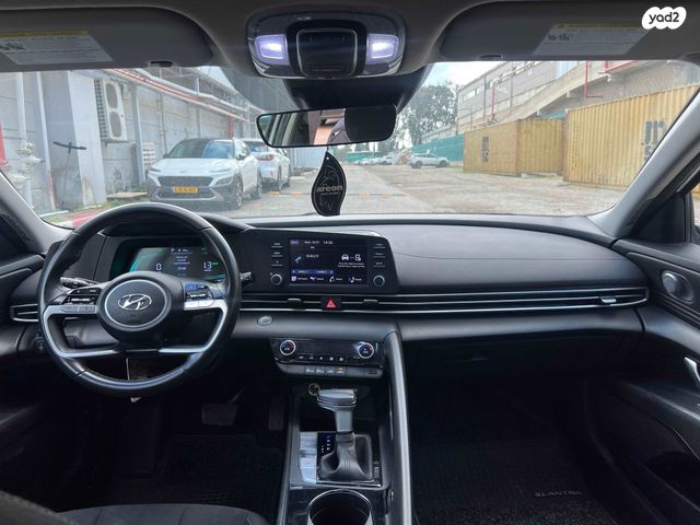 יונדאי אלנטרה