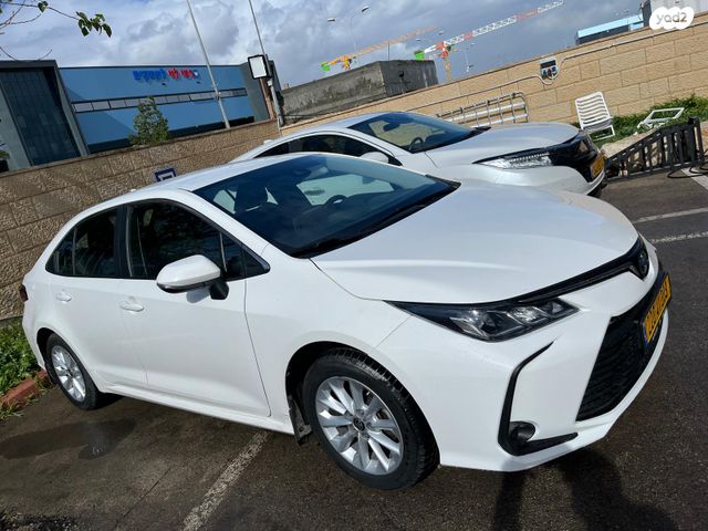 טויוטה קורולה