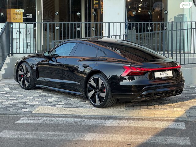 אאודי E-tron GT
